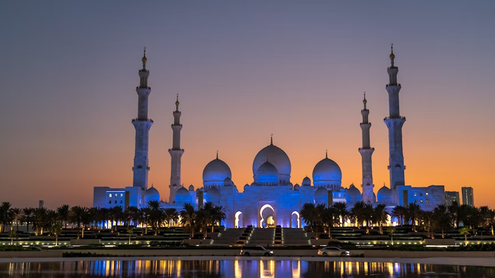 Best Time to Visit Grand Mosque Abu Dhabi