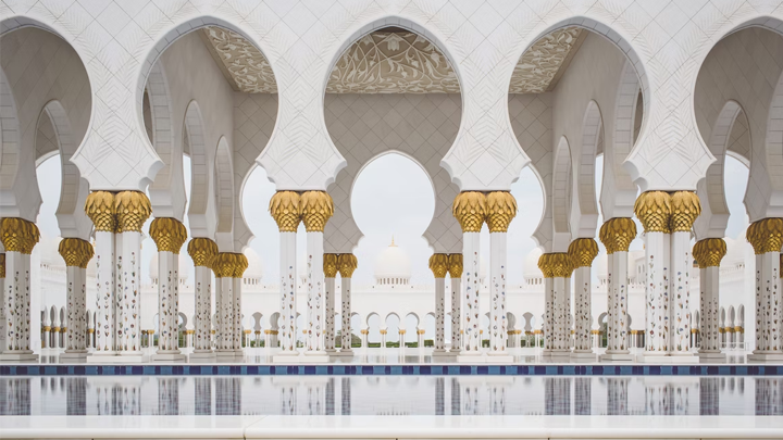 Visiting Grand Mosque Abu Dhabi Dress Code & Manners
