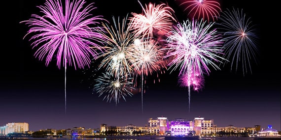 The grand Mosque and grand fireworks (Shangri-La Hotel Abu Dhabi, Qaryat Al Beri)