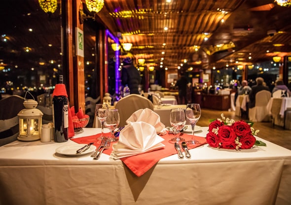 Romantic Dhow Cruise Dinner Abu Dhabi