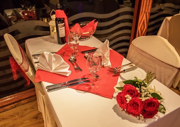Romantic Dhow Cruise Dinner Abu Dhabi