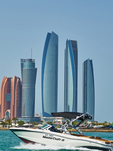 Abu Dhabi Corniche Cruise