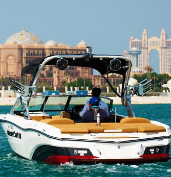 Abu Dhabi Corniche Cruise