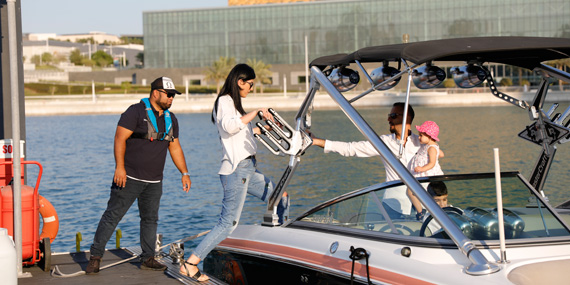 Abu Dhabi Corniche Cruise