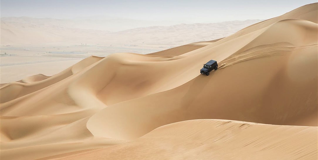 al khatim desert tall mega dune