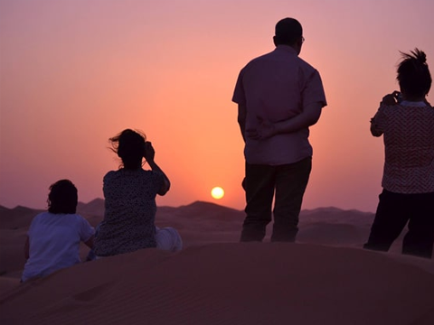 Come and Drive Quad Bikes in Abu Dhabi Desert 