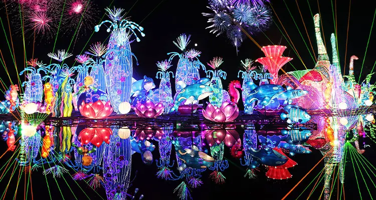 Visit the Dubai Garden Glow