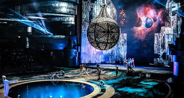 Water Show at La Perle