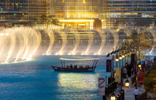 The Dubai Fountain (at Burj Khalifa/Dubai Mall)