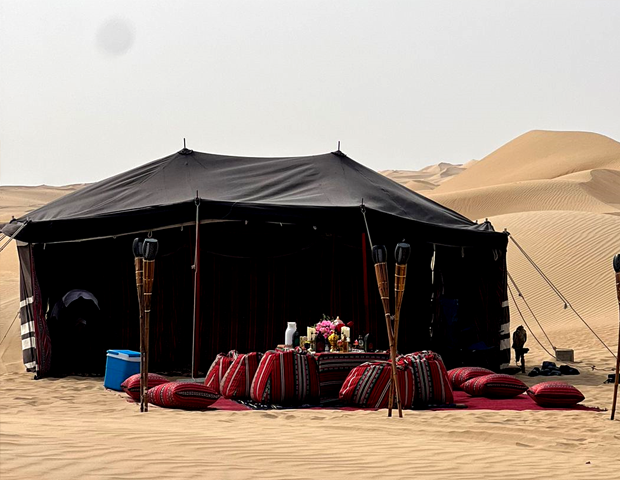 VIP Desert Safari tour in Abu Dhabi with tents on the dunes – Private tour  