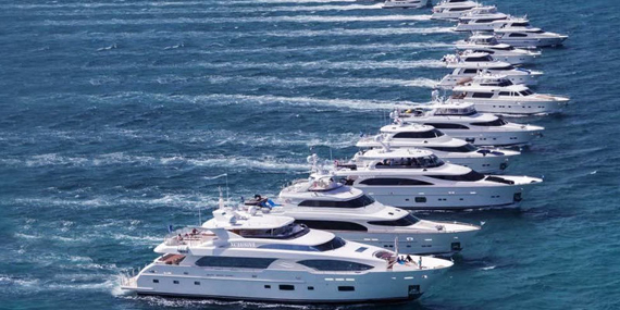 Board a luxurious yacht tour