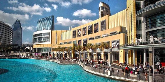 Wander around the enormous Dubai Mall