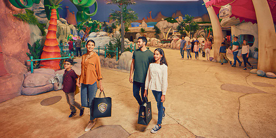 Take a day trip to Warner Bros. World