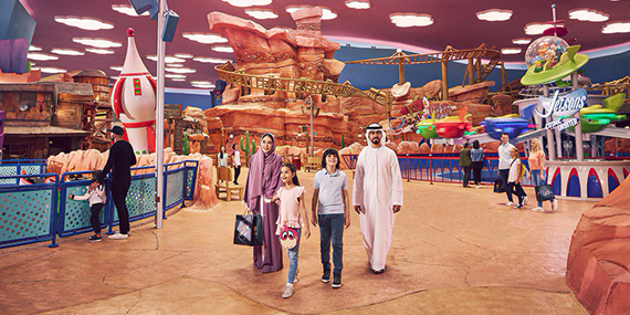 Take a day trip to Warner Bros. World