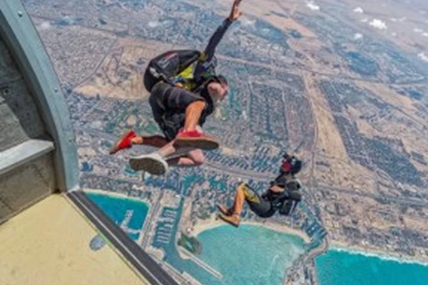 Tandem skydive over the Palm Jumeirah Dubai arranged by Arabiers Holidays tour operator