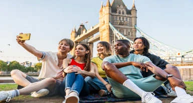 London and United Kingdom holiday experience arranged by Arabiers Holidays for travellers from Dubai