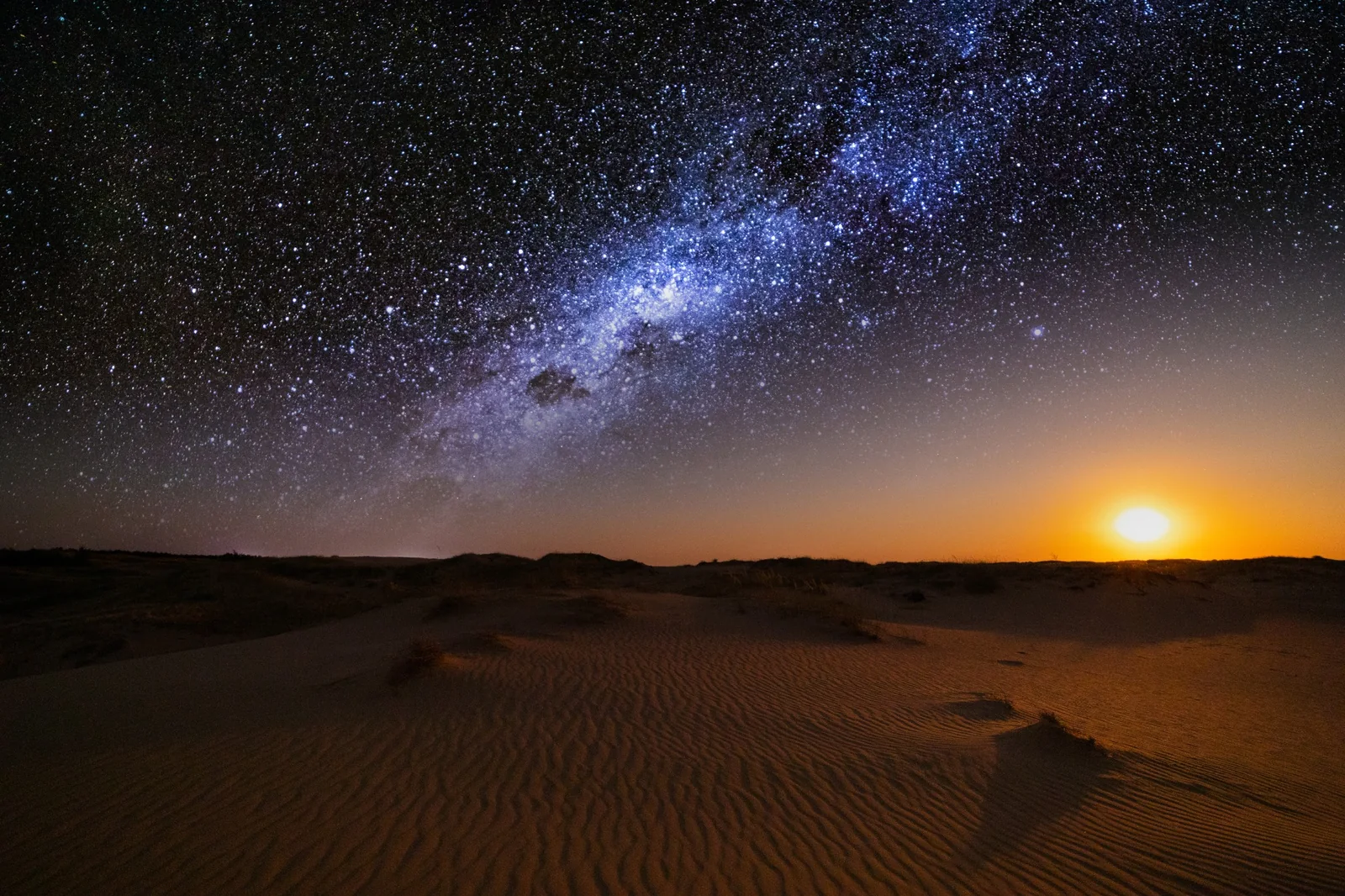 Milky Way over the Al Quaa desert dunes in Abu Dhabi