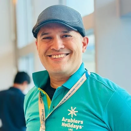 Khurshed Kamalov, DCT licensed tour guide in Abu Dhabi, in Arabiers Holidays uniform