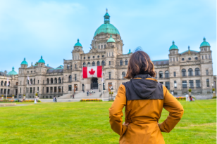 Travellers booking a Canada hotel with UAE agency rate support by Arabiers travel agency