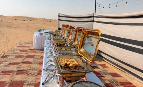 Photo, the live BBQ buffet on gold service in the dunes
