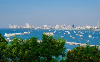 Bangkok sightseeing experience included in the Thailand tour package