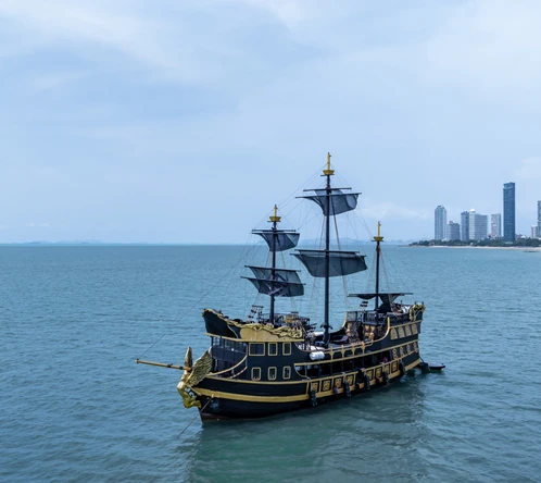 Bangkok and Pattaya tour package with city sightseeing and coastal experiences