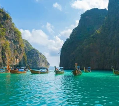 Phuket beach and island experience included in the Thailand package