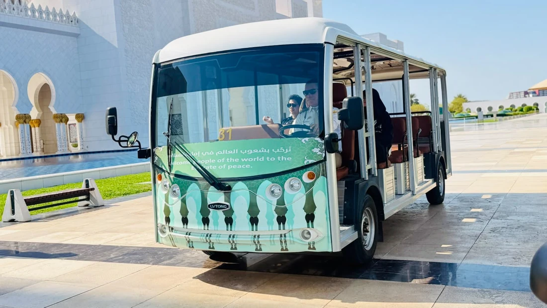 Visitor buggy transport from Sheikh Zayed Grand Mosque car park